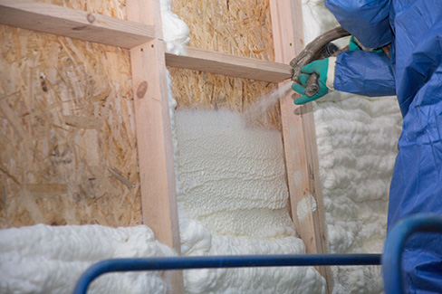 https://canadianwallsystems.ca/wp-content/uploads/2022/02/sprayfoam-insulation-slider.jpg